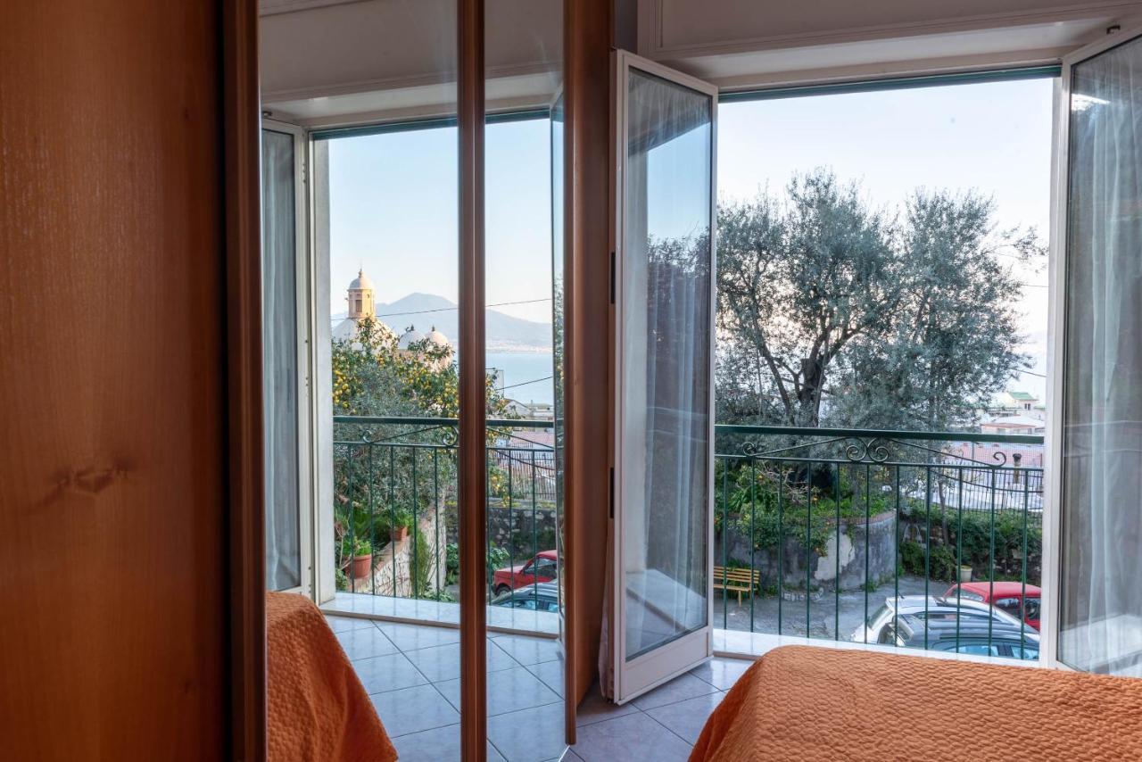 Апартаменти La Terrazza Віко-Екуенсе Екстер'єр фото